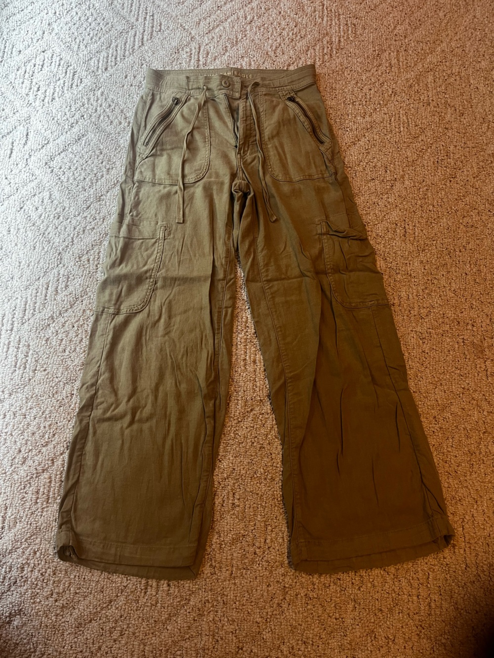 American Eagle Outfitters Olive Green Cargo Pants